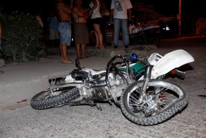 Dos personas mueren en choque con vehículo conducido por suboficial