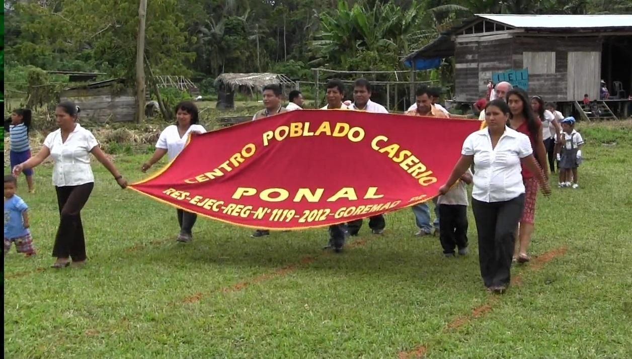 Entregan más de 50 títulos de propiedad a pobladores del Caserío Ponal