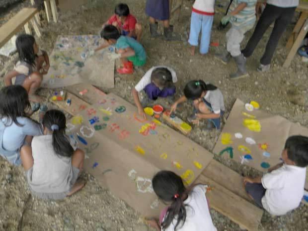 Institución educativa de la comunidad nativa de El Pilar no cuentan con mobiliario a una semana del inicio escolar