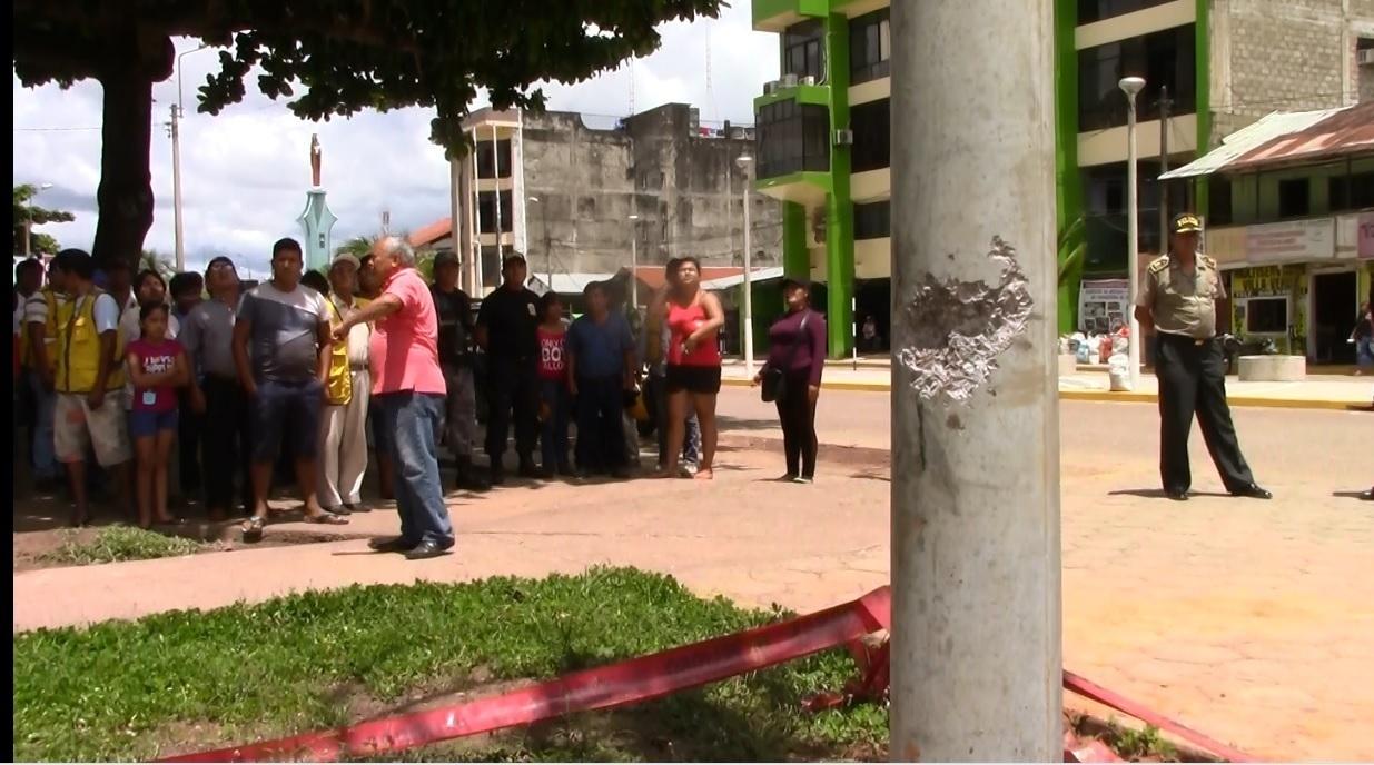 Ciudadanos de Puerto Maldonado rechazan instalación de antena en plaza de armas