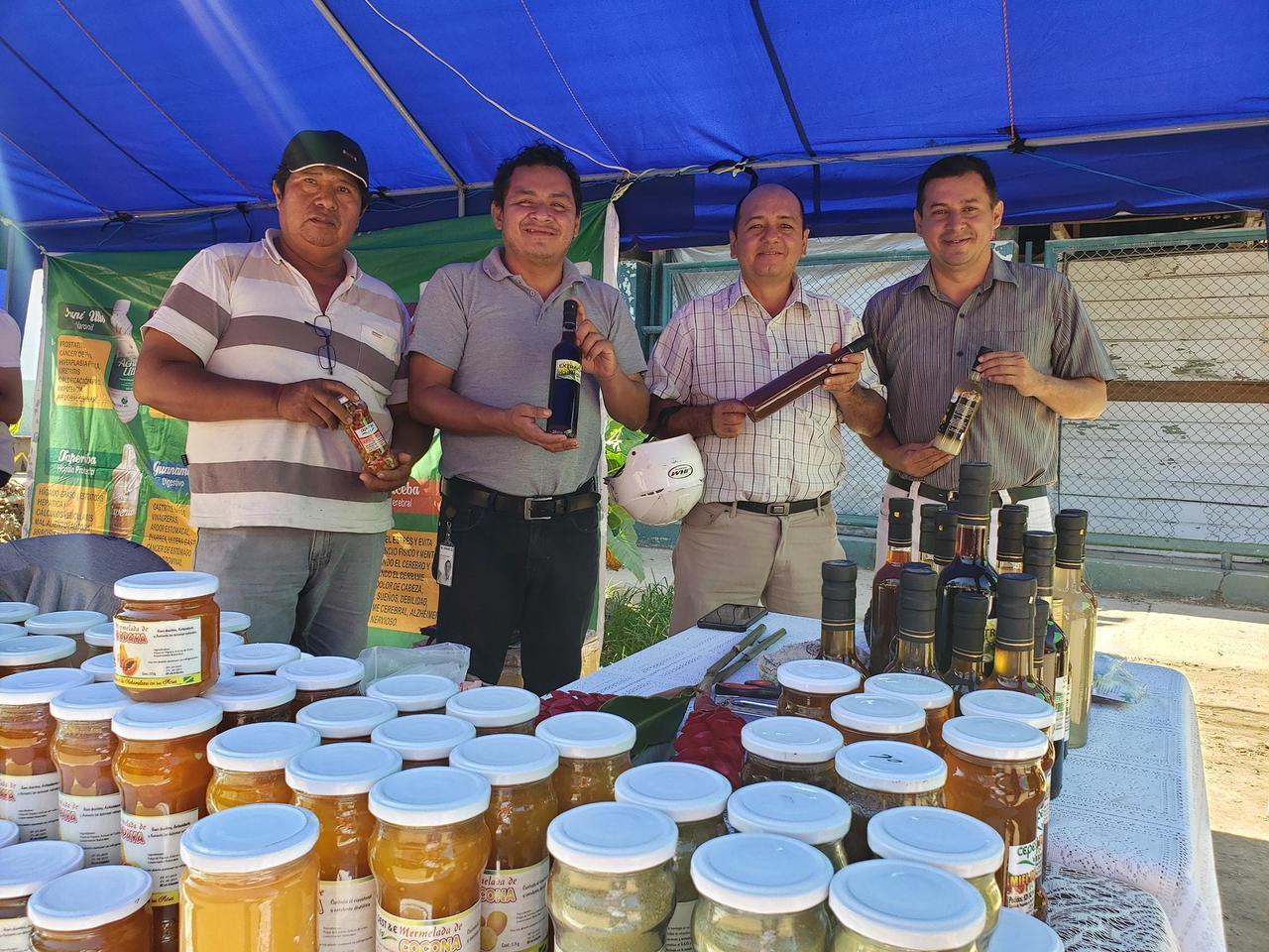 Feria está instalada en el cruce de la Av. Ernesto Rivero y el Jr. Ica. Foto: Dircetur Madre de Dios.