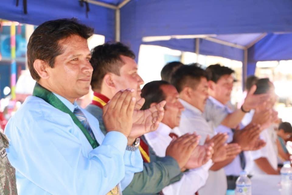 Burgomaestre tambopatino considera primordial ejecución de obra de agua y desagüe en la ciudad. Foto: Municipalidad de Tambopata.