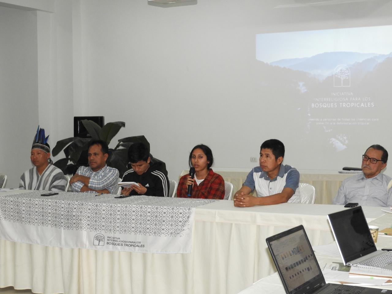 Lideres religiosos y nativos se reúnen por la preservación de la Amazonía.