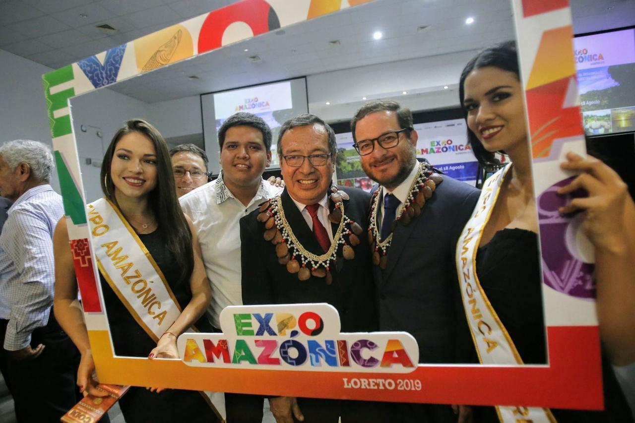 Ministro del MINCETUR con el gobernador de Madre de Dios. Fuente: Andina.