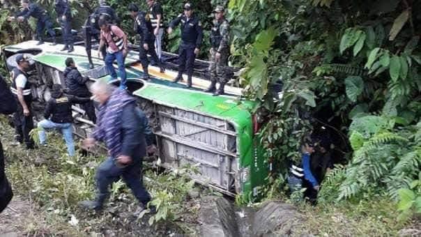 Volcadura de bus que partió de Cusco a Puerto Maldonado deja diez muertos