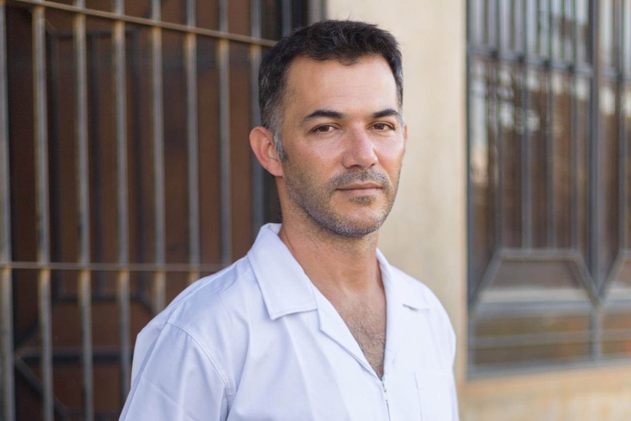 Médico intensivista niega haber renunciado al hospital Santa Rosa