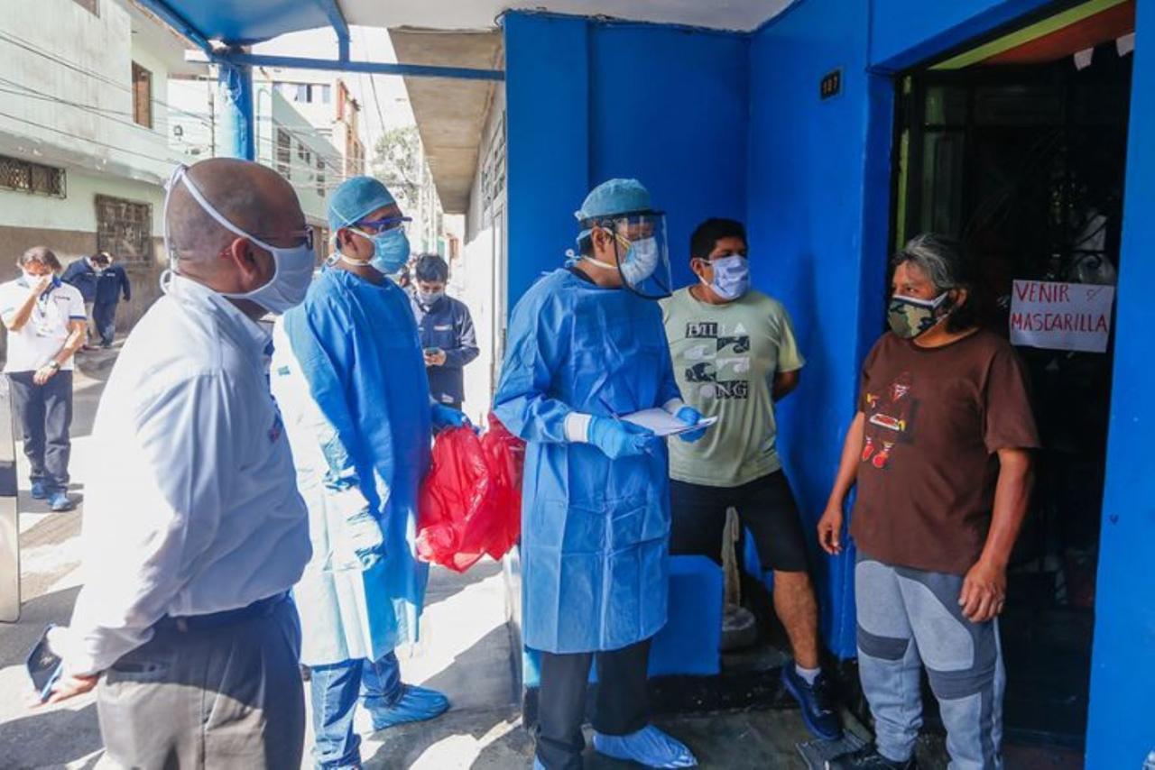Equipos de respuesta rápida y seguimiento clínico para COVID-19 están desbordados