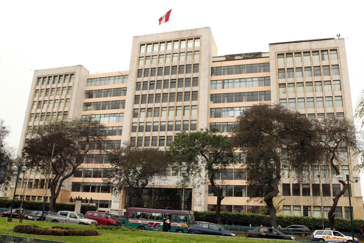 Ejecutivo insta a alcaldes a seguir con programa Trabaja Perú