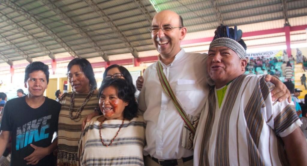 Monseñor David Martínez vivió, por 15 años, en una comunidad matsigenka del río Bajo Urubamba. Foto: Pavel Martiarena