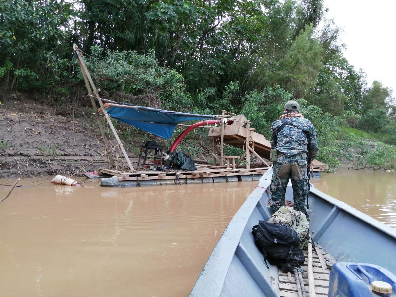 Realizan operativo multisectorial contra la minería ilegal en el río Madre de Dios