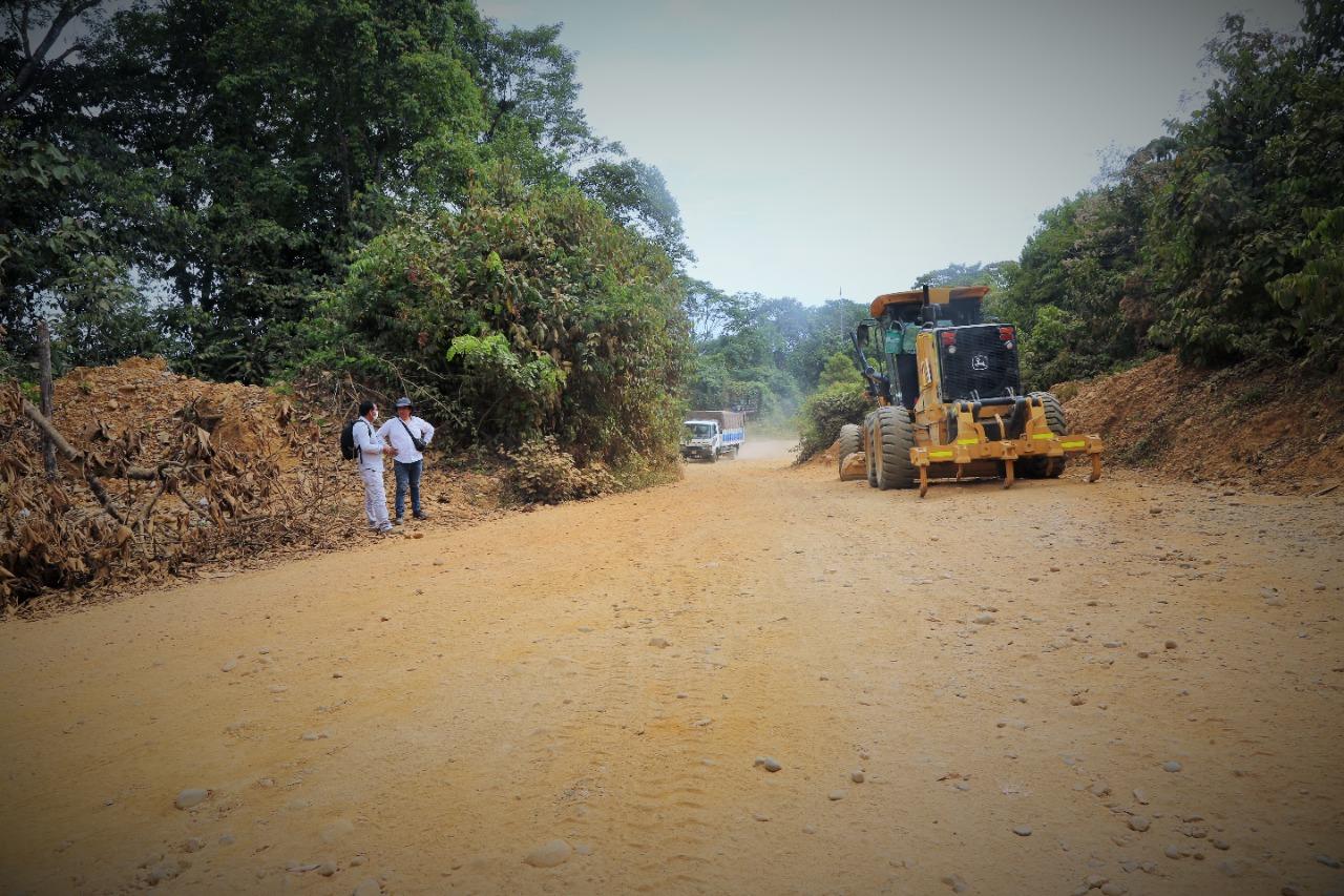 Comienzan trabajos de mantenimiento de carreteras en distrito de Huepetuhe