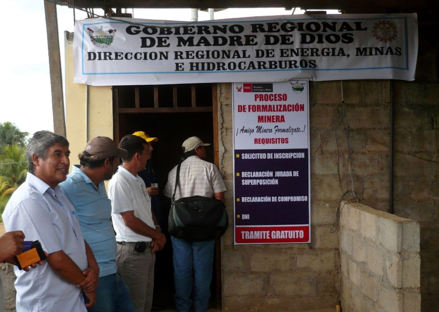 Ministro de Energía y Minas, Miguel Incháustegui, participará de mesa de trabajo donde se analizará proceso de formalización de pequeños mineros y mineros artesanales de Madre de Dios. ANDINA/archivo