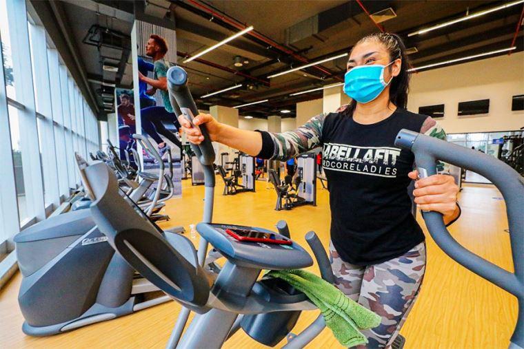 Ejecutivo aprueba reapertura de cines, teatros, gimnasios y casinos con aforo permitido al 40% de su capacidad