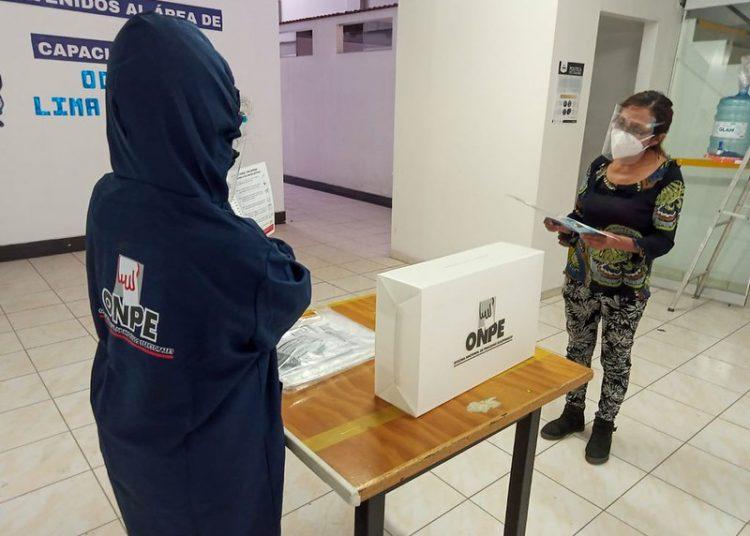 Miembros de Mesa deben registrarse en web de la ONPE