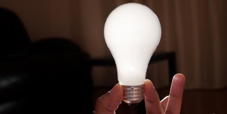 Empresa minera y UNAMAD ofrecen charla sobre oportunidades de innovación y emprendimiento