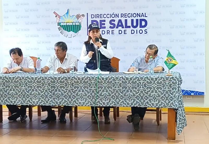Conferencia de la ministra Rosa Gutiérrez. Imagen: Radio Madre de Dios