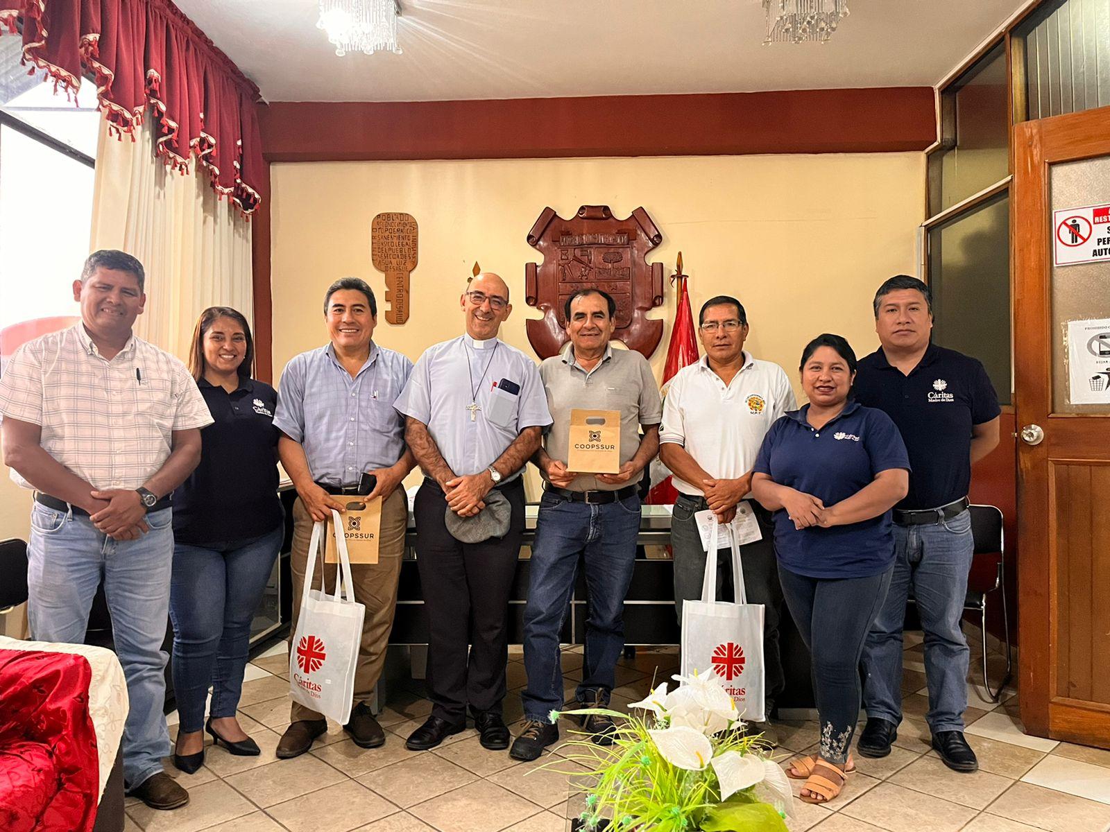 Equipo Cáritas Madre de Dios visitó al alcalde de Tambopata, Luis Bocangel. Foto Cáritas Madre de Dios