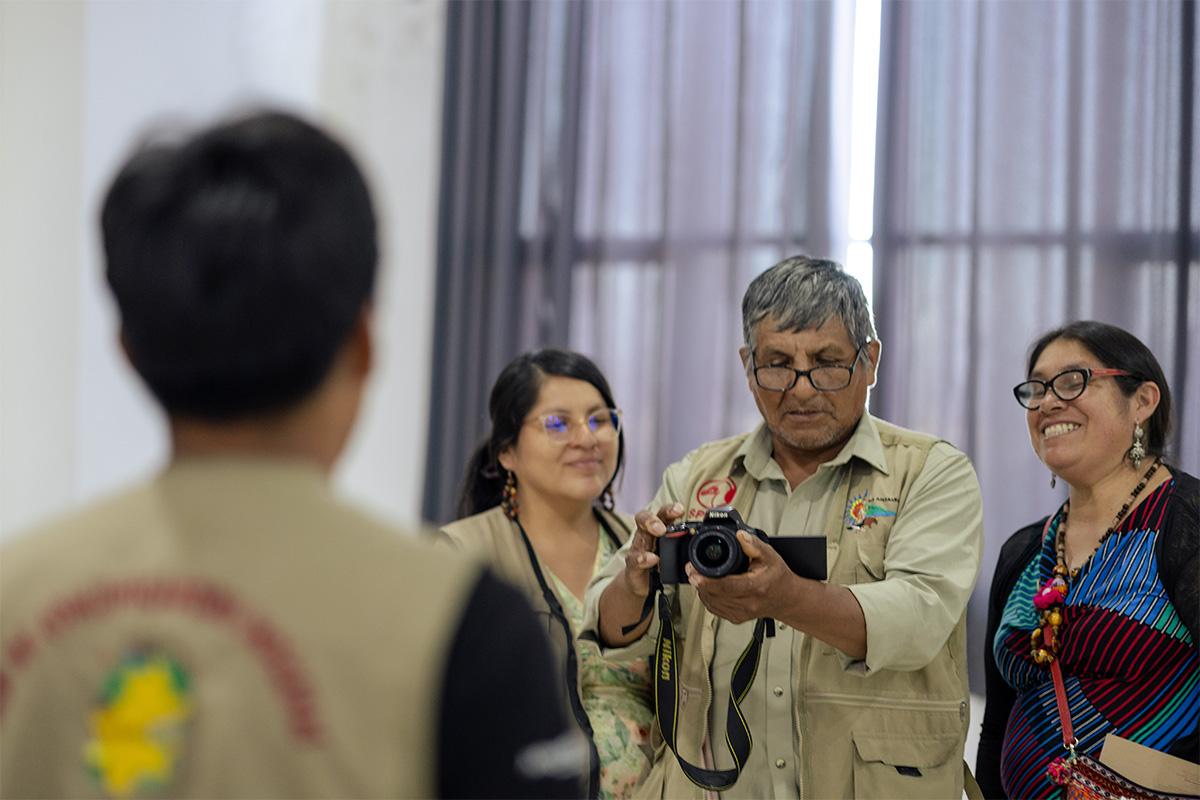 Comunicadores indígenas en Madre de Dios fortalecen sus capacidades para contar sus propias historias
